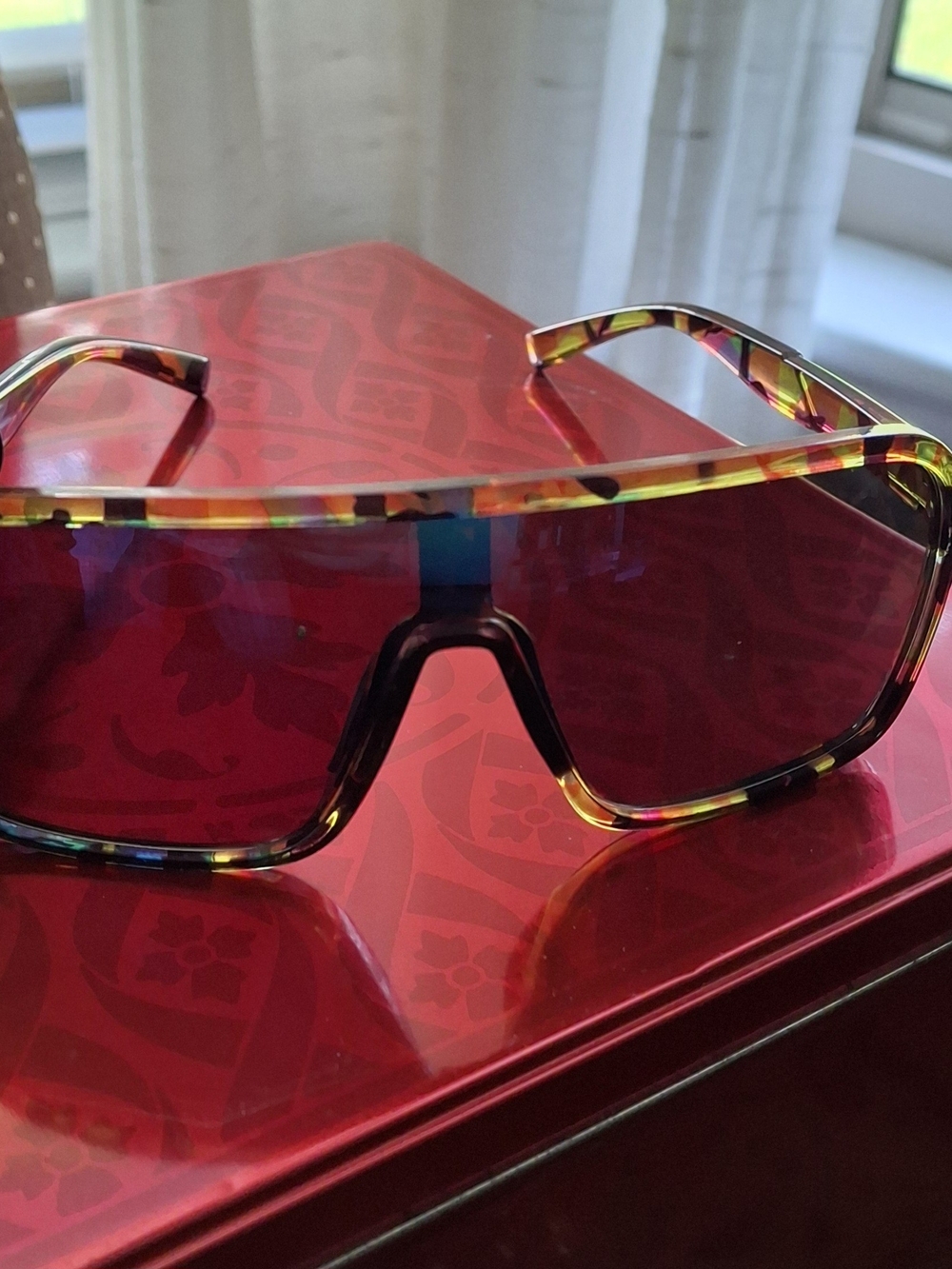 Hurley Red Shield Sunglasses with Multicolor Tortoise Frame